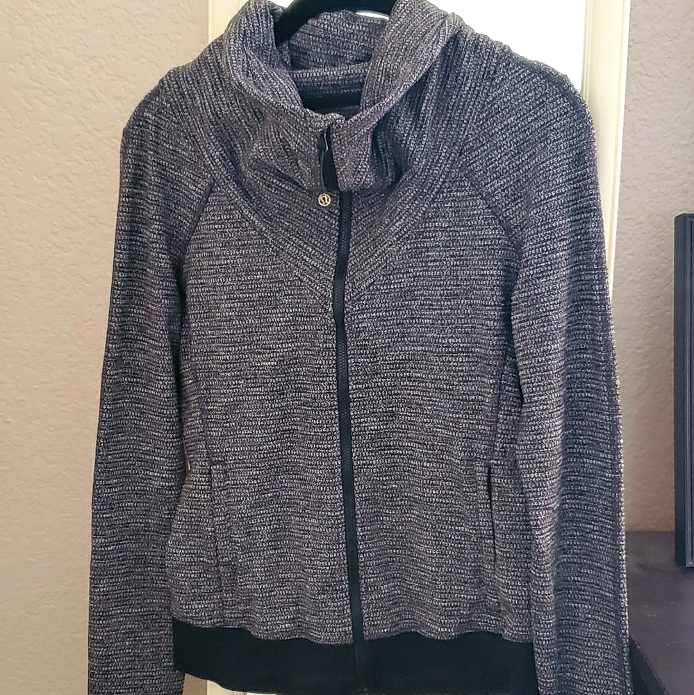 Lululemon Be Present jacket